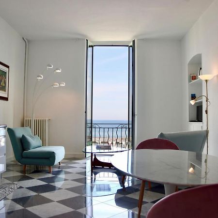 "Le Grand Hotel" Prestigieux Et Unique, Vue Mer 芒通 外观 照片