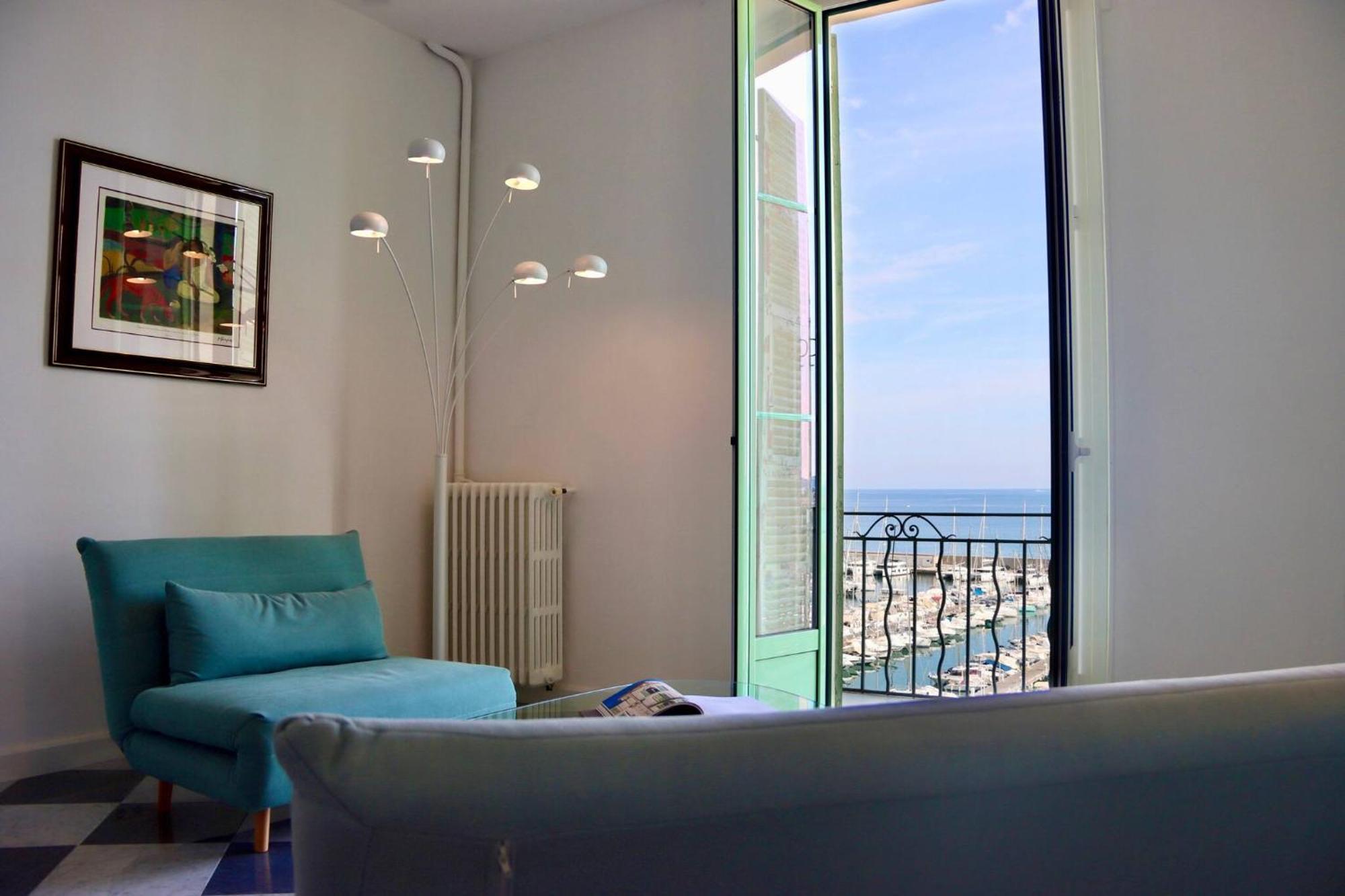 "Le Grand Hotel" Prestigieux Et Unique, Vue Mer 芒通 外观 照片